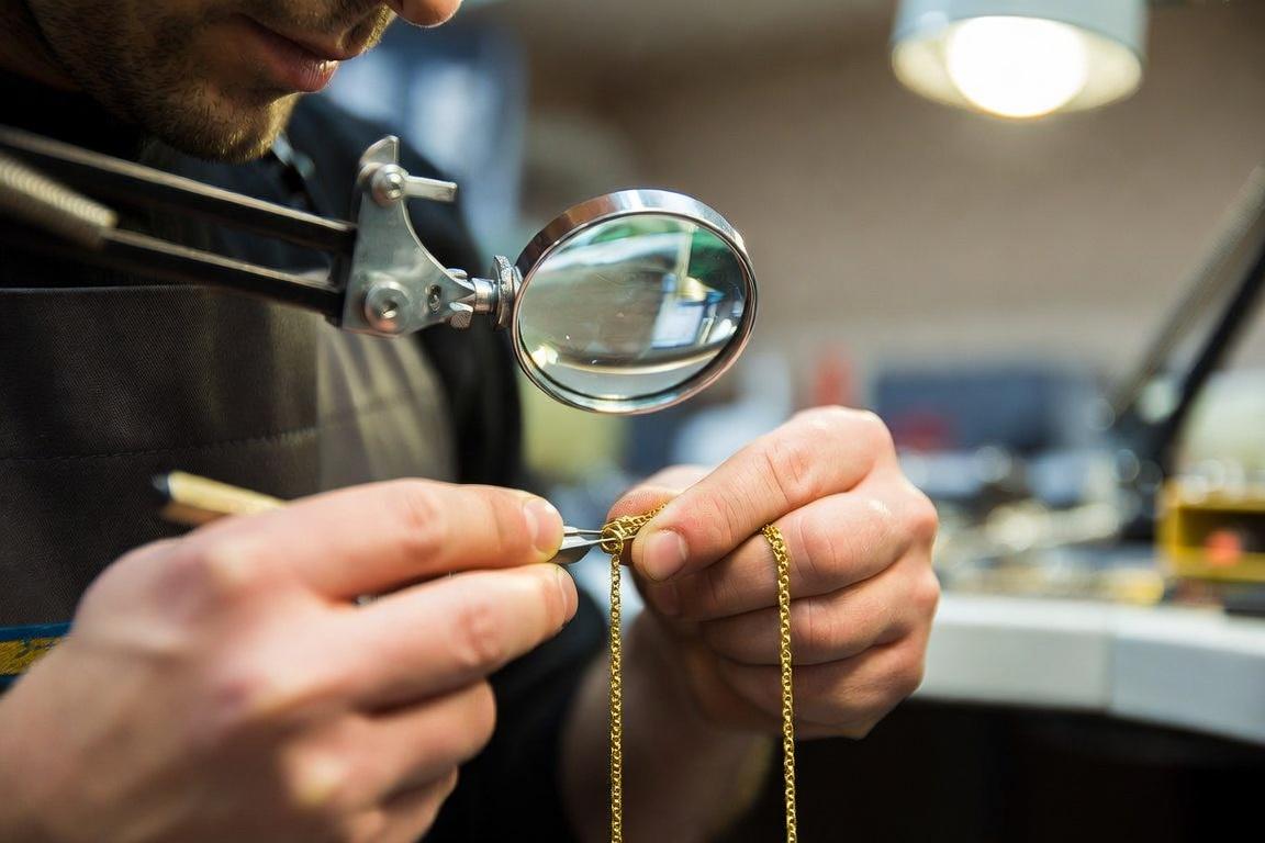Professional gold chain soldering repair at Golden Hands jewellery Vancouver